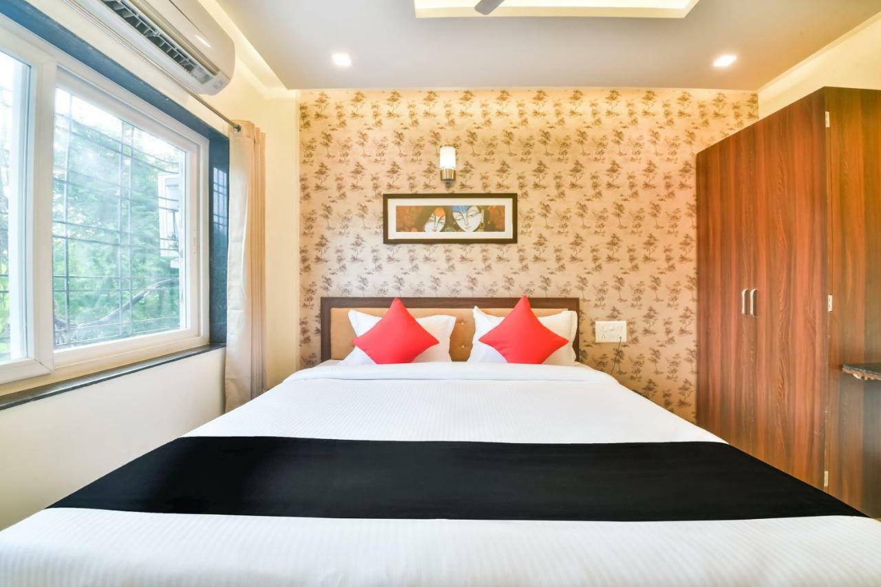 Hotel Golden Feather Udaipur Exterior foto